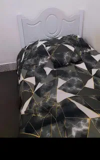 تخت چوبی سفید یک نفره