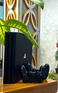 Ps4pro1000Gbدودسته اورجینال کپی خور