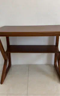 میز تحریر چوبی