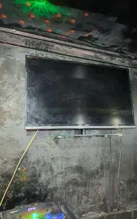 دو عدد تلویزیون ۴۳ انواع و سونیا