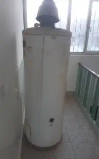 آب گرم کن مخزنی