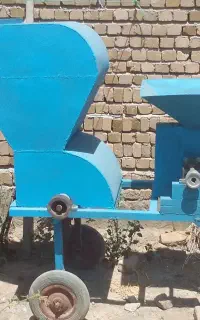علوفه خورد کن