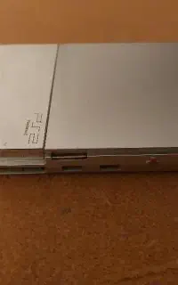 پی اس ۲ کاملا سالم و فلش خور