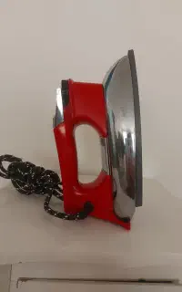 اتوی خشک قدیمی