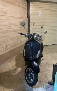Vespa وسپا پریماورا سورمه ای  ۱۴۰۱