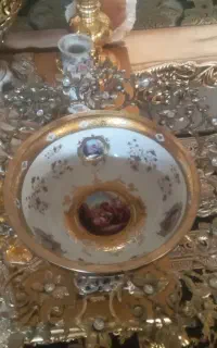 دو عدد میوه خوری برنز با کاسه چینی گل برجسته