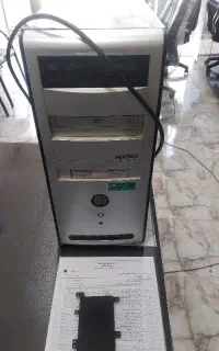 انواع کامپیوتر وقطعات استوک بصورت عمده و تک
