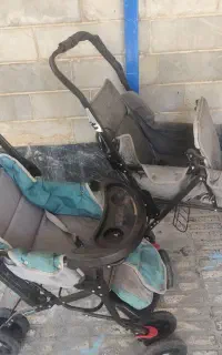 دو عدد کالسکه