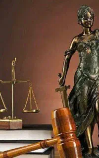 وکیل پایه یک دادگستری و مشاوره حقوقی
