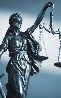 وکیل پایه یک دادگستری