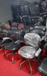 صندلی اداری خرچنگی
