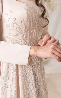 لباس مجلسی عقد، نامزدی
