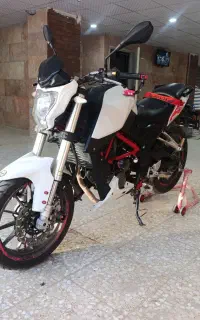 بنلی 250 اتاق 300