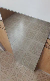 آینه چهل عرض در یک متر و پنج سانتیمتر