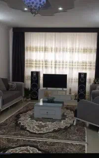 خانم برای نظافت منزل