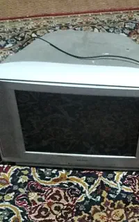 تلویزیون صفحه تخت رنگی ۲۹ اینچ شارپ سالم