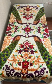 روتختی یا پتو مخمل قدیمی دو رو