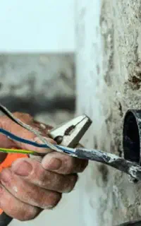 آب ‌و برق ساختمان (برق کشی و لوله کشی آب)