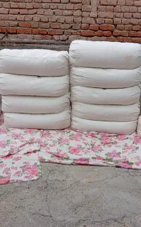 سیزده عدد متکا