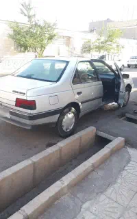 پژو ۴۰۵ بنزینی
