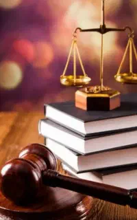 وکیل پایه یک دادگستری