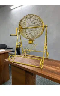 گردونه قرعه کشی