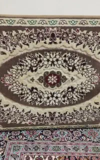 پشتی راحتی، یک جفت