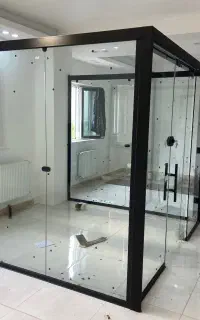کرکره برقی و شیشه سکوریت