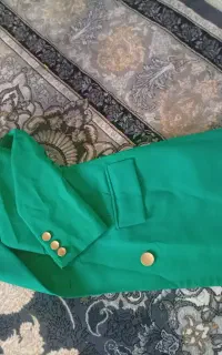 یک عدد کت و پیراهن بلند