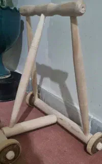 واکر چوبی( ره و ره وه)