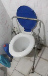 توالت سیار تاشو سالم