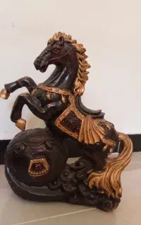 اسب و گل دکوری