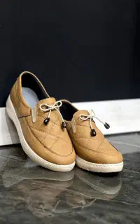 برنا طبی کشی (کفش نادر)