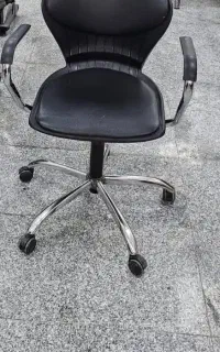 صندلی گردون جک دار