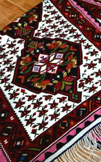 گلیم دستبافت