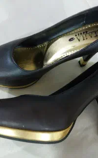کتونی و کفش مجلسی