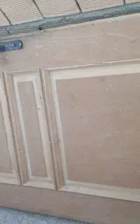 درب چوبی در حد نو
