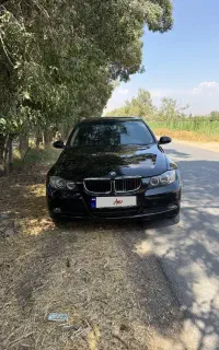 BMW 320i مدل ۲۰۰۸ مشکی داخل کرم
