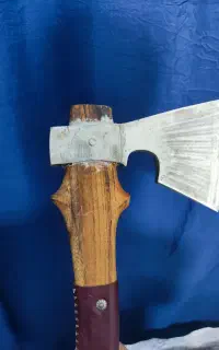 تبر با کاور چرمی