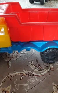 ماشین اسباب بازی بچه سالم
