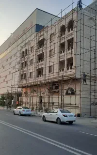 داربست فلزی و پیچ و رولپلاک