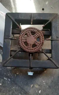 دیگ قدیمی