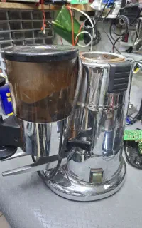 دستگاه آسیاب صنعتی مازر استیل در حد نو