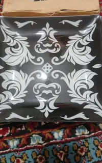 دو دست بشقاب پیش دستی