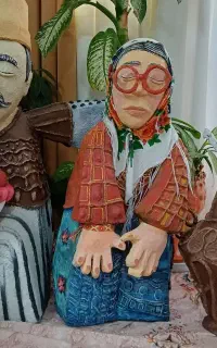مجسمه بابابزرگ و مامان بزرگ