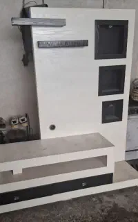 میزتلویزیون به قیمت۲۵۰۰تومان بفروش میرسد