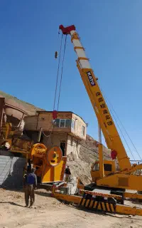 راننده کمپرسی در معدن