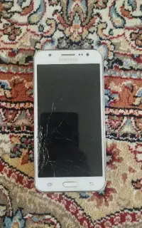 گوشی j5