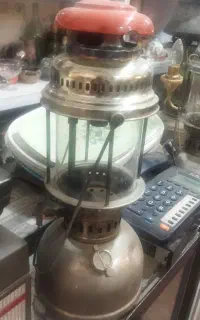 چراغ زنبوری نونو
