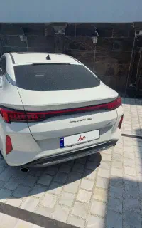 کی ام سی j7